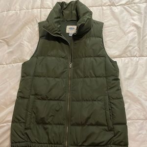 Old Navy green puffer vest